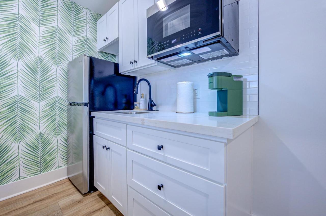 Beach House Paradise Studio Apartment 2 Beds Galveston Exteriör bild